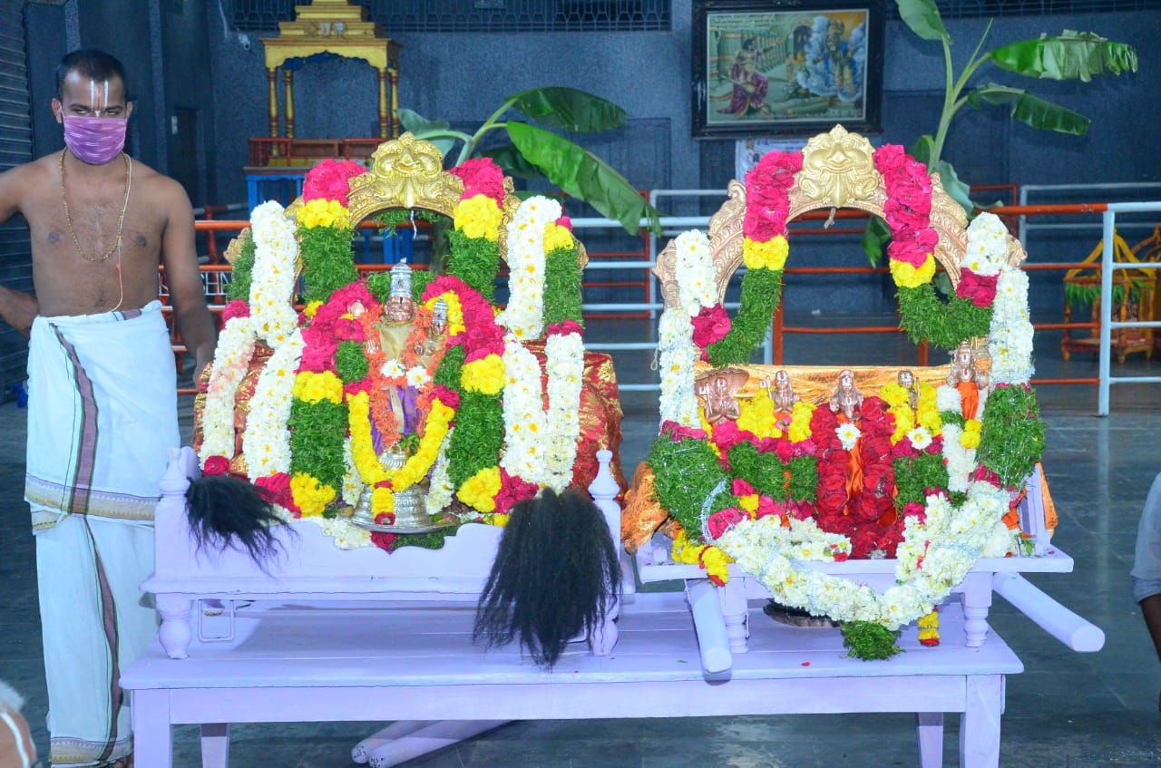 Yadadri Temple Pooja Sevas